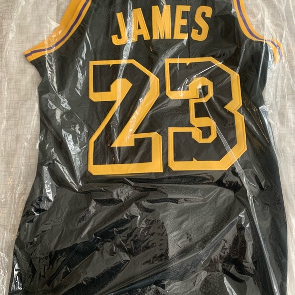 Lakers Jersey #23 - Picture 2 of 3